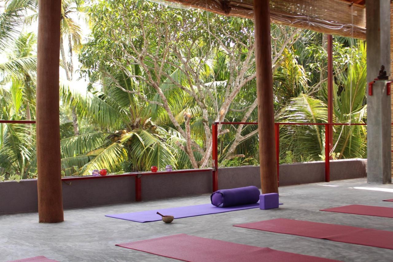 Me Yoga Villa Kumbalgama Exterior foto